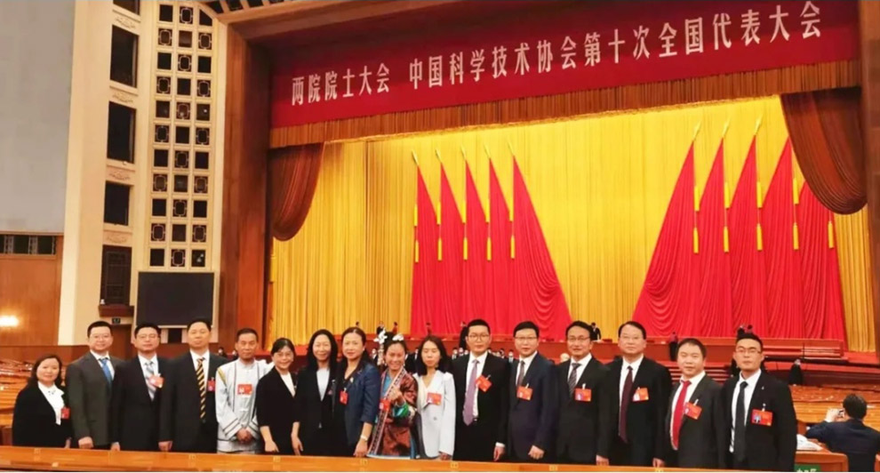 pg国际-不凡成就非凡,相信品牌的力量