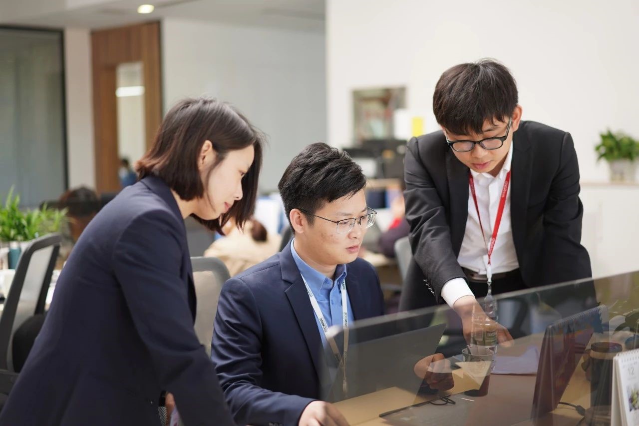 pg国际-不凡成就非凡,相信品牌的力量