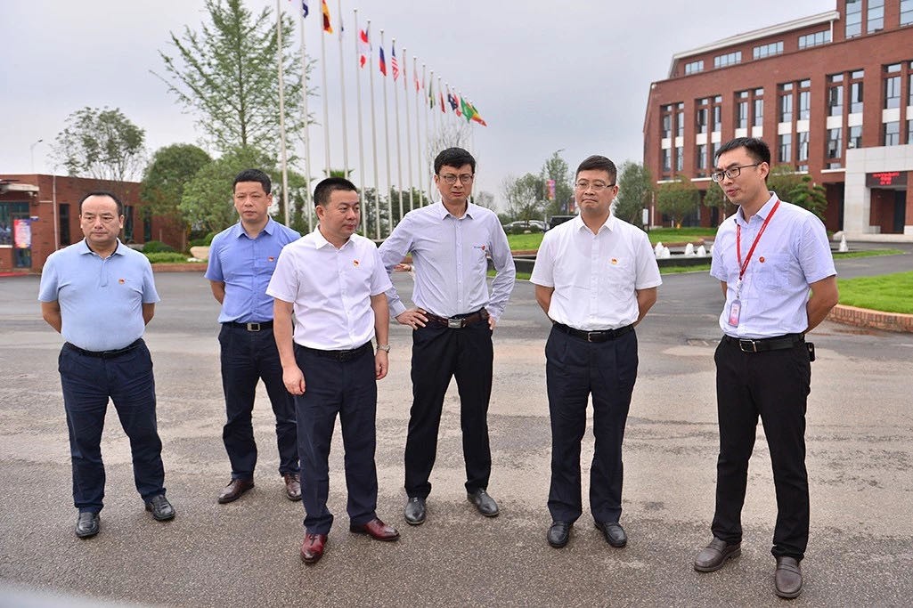 pg国际-不凡成就非凡,相信品牌的力量