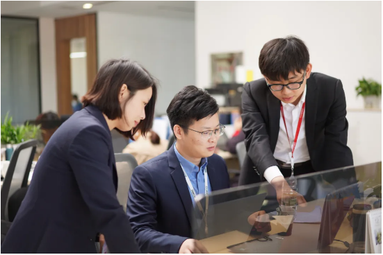 pg国际-不凡成就非凡,相信品牌的力量