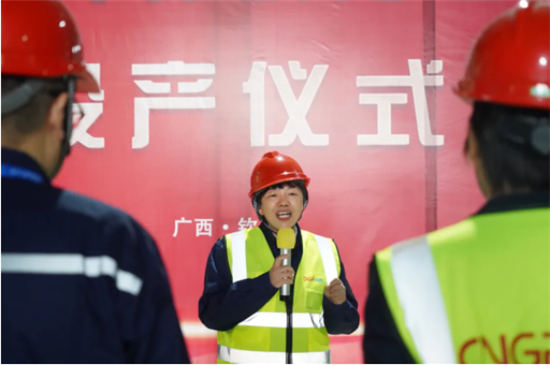 pg国际-不凡成就非凡,相信品牌的力量