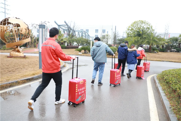 pg国际-不凡成就非凡,相信品牌的力量