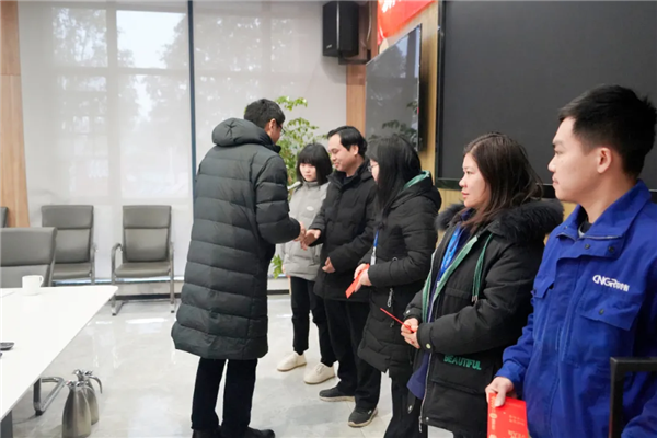 pg国际-不凡成就非凡,相信品牌的力量