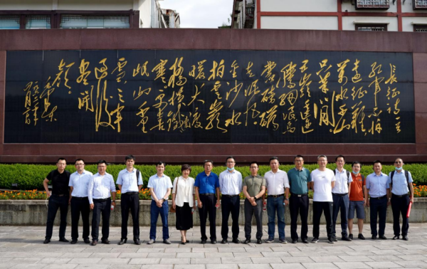 pg国际-不凡成就非凡,相信品牌的力量