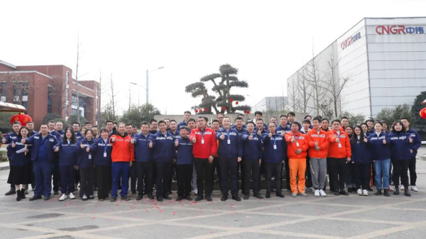 pg国际-不凡成就非凡,相信品牌的力量