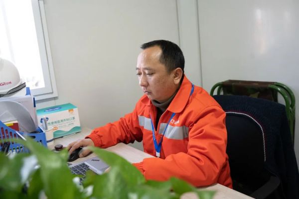 “磷”跑前锋 | 李胜军：以了局为导向，杰出实现每一项工作