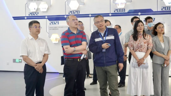 国度发展鼎新委表资司司长郑吃旖一行莅临pg国际平凉产业基地调研