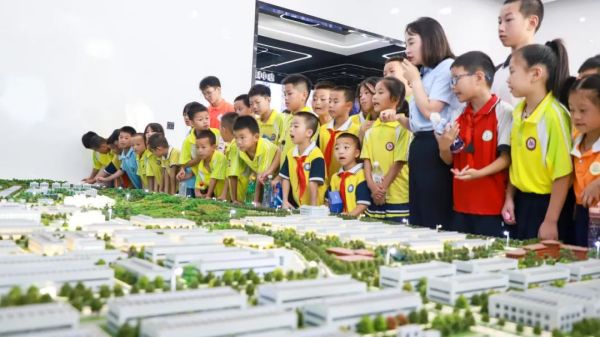 pg国际-不凡成就非凡,相信品牌的力量