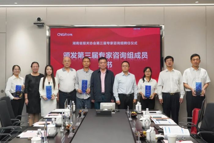 pg国际-不凡成就非凡,相信品牌的力量