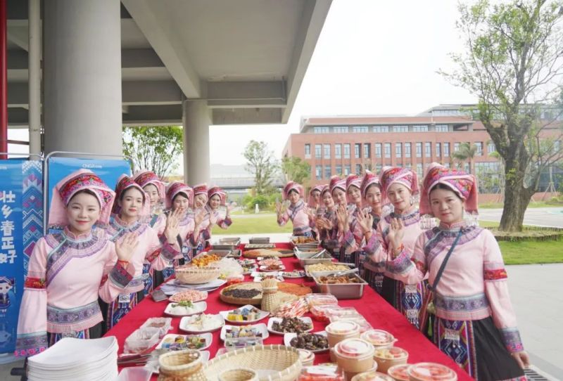 pg国际-不凡成就非凡,相信品牌的力量
