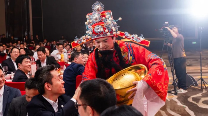 pg国际-不凡成就非凡,相信品牌的力量