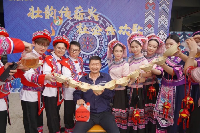 pg国际-不凡成就非凡,相信品牌的力量