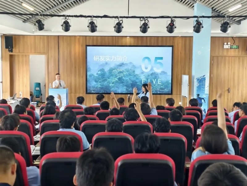 pg国际-不凡成就非凡,相信品牌的力量